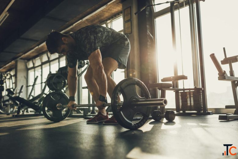 Where can you find the best fitness studio near Hazra for improving your muscles