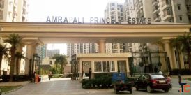 Check out the floor plan of a magnificent 1315 sq. ft. 3BHK 2T apartment located in the heart of Noi
