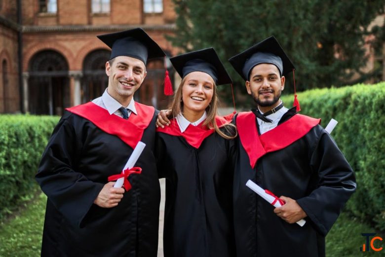 Turn Data Into Business Decisions With an MBA in Business Analytics and Data Science