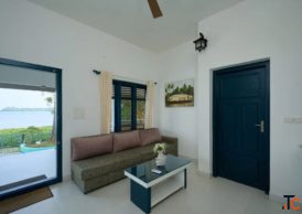 What are the available apartment configurations and sizes