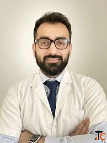 Best Spine Specialist in Aundh Pune Dr. Sagar Gurnani