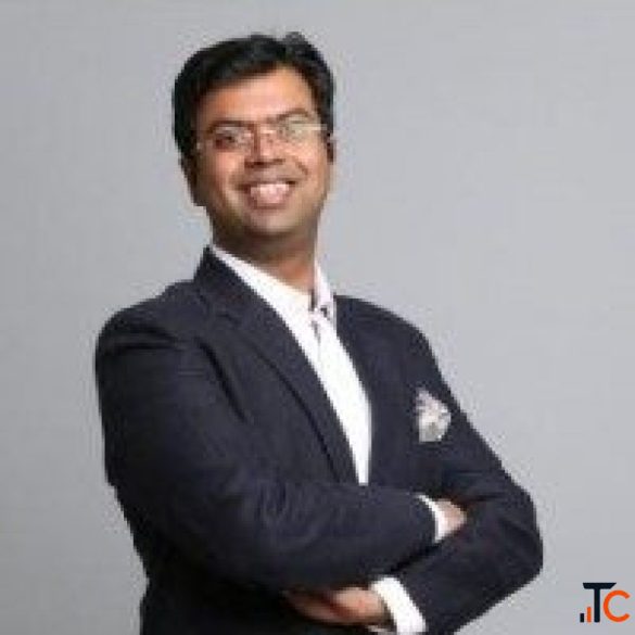Best cosmetic surgeon in Delhi - Dr Rajat Gupta