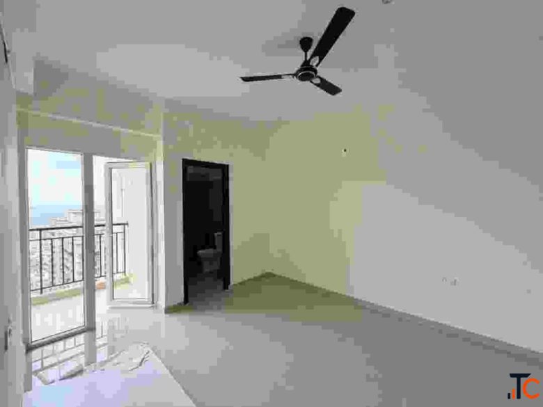 Amrapali Verona Heights Noida Extension - Apartments for Rent