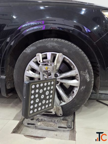 Comprehensive Luxury Car Service in Hyderabad