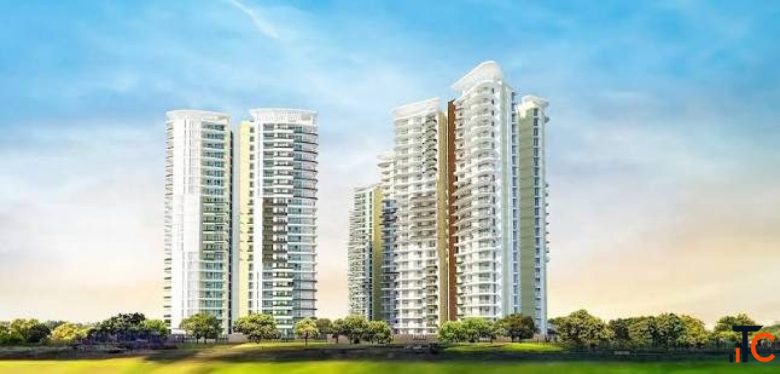 Is Amrapali Leisure park suitable for family living