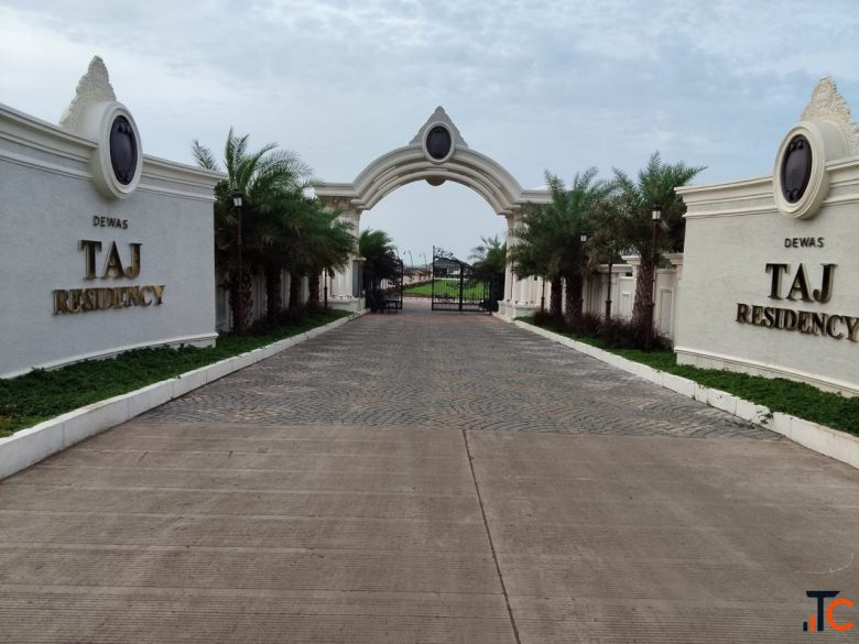 Taj residency plots Size 1350 Sq.ft