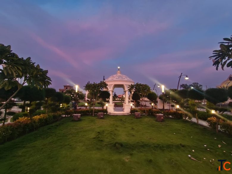 Taj residency plots Size 1350 Sq.ft